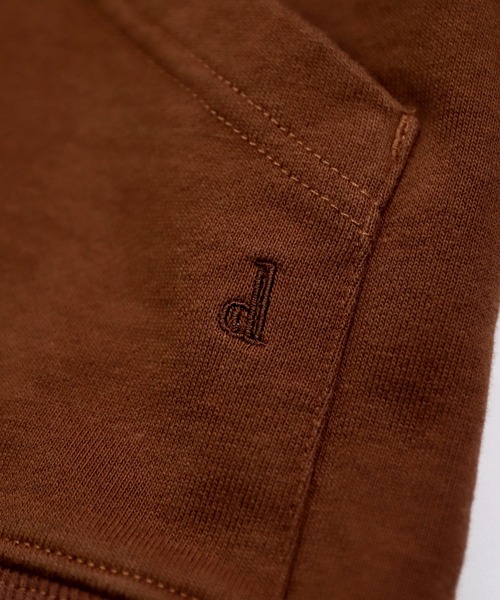 D.M.G.（ドミンゴ）の「[D.M.G / ディーエムジー] ベーシック裏毛 スウェットフーディー（パーカー・レディース・ブラウン/トップグレー・2/3）」の8枚目の写真