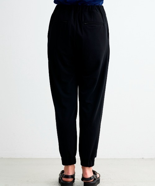 スリードッツ プレイフルアウトフィット ジョガーパンツ プレイフルアウトフィット ジョガーパンツ（その他パンツ）｜three