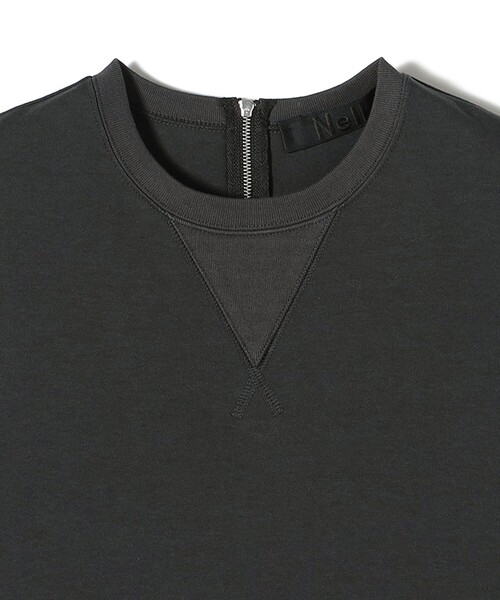 SHIPS（シップス）の「【SHIPS別注】Nell:Vガゼット ノースリーブ（Tシャツ/カットソー・レディース・ホワイト・ONE SIZE）」の4枚目の写真