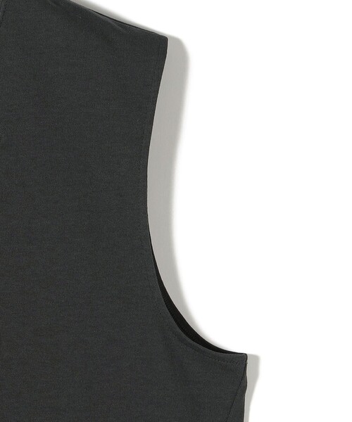 SHIPS（シップス）の「【SHIPS別注】Nell:Vガゼット ノースリーブ（Tシャツ/カットソー・レディース・ホワイト・ONE SIZE）」の6枚目の写真