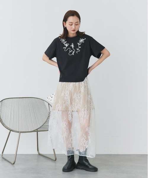 ad thie（アドティエ）の「フラワーモチーフ コード刺繍Tシャツ（Tシャツ/カットソー・レディース・オフホワイト/ブラック・FREE）」の10枚目の写真