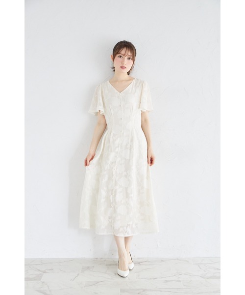 tocco closet(トッコ クローゼット)の「ウエストリボン付きパール装飾シアーフラワージャガードワンピース(ワンピース・レディース・ネイビー/アイボリー・M)」の3枚目の写真