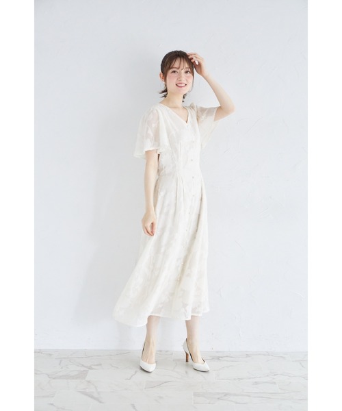 tocco closet(トッコ クローゼット)の「ウエストリボン付きパール装飾シアーフラワージャガードワンピース(ワンピース・レディース・ネイビー/アイボリー・M)」の5枚目の写真