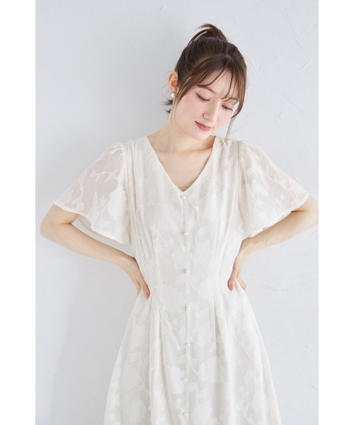 tocco closet(トッコ クローゼット)の「ウエストリボン付きパール装飾シアーフラワージャガードワンピース(ワンピース・レディース・ネイビー/アイボリー・M)」の7枚目の写真