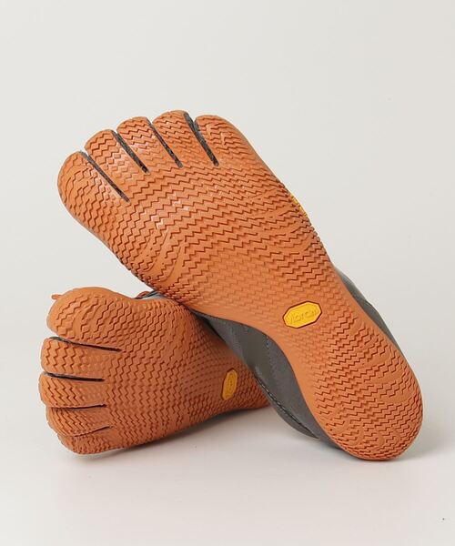 VIBRAM FIVEFINGERS（ビブラムファイブフィンガーズ）の「VIBRAM KSO EVO FIVE FINGERS ビブラム ケイエスオーエボ ファイブフィンガーズ ベアフットシューズ（スニーカー・メンズ・グレー系1・40/41/42/44）」の15枚目の写真