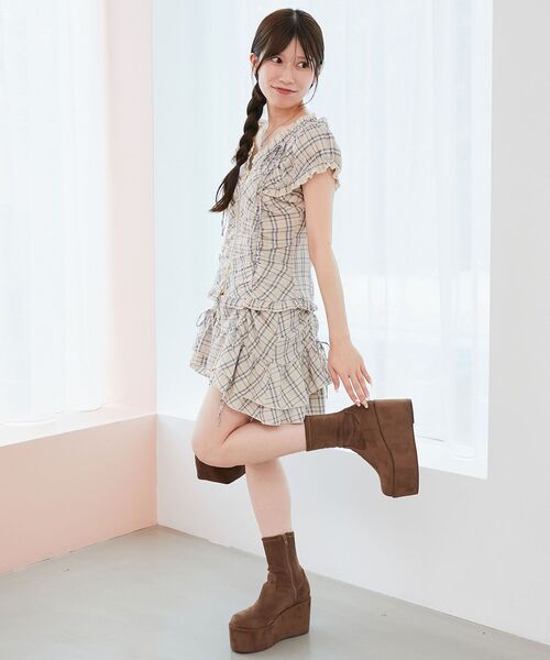 MAJESTIC LEGON(マジェスティックレゴン)の「ガーリーブラウス&スカパンセット(ワンピース・レディース・ブラック系その他/ベージュ系その他2/グレー系その他・MEDIUM)」の20枚目の写真