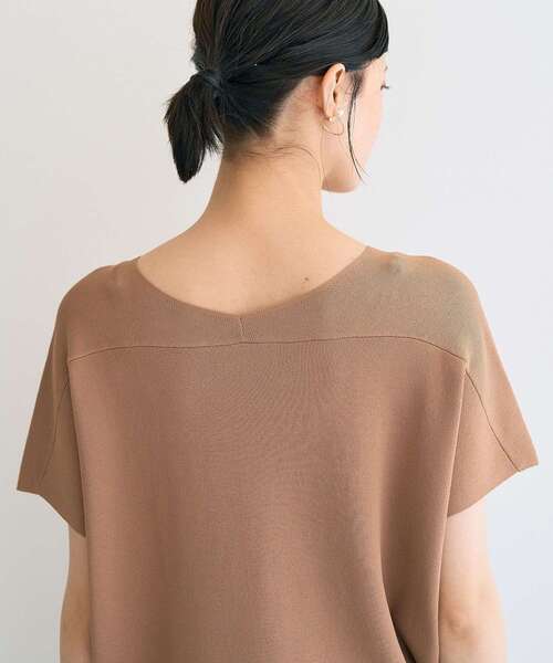 YECCA VECCA（イェッカヴェッカ）の「Vネックドルマンニット（ニット/セーター・レディース・ブラック/キャメル/パープル・FREE）」の11枚目の写真