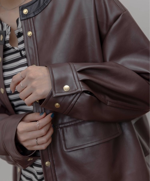 バックフリル 合成皮革ジャケット（ノーカラージャケット