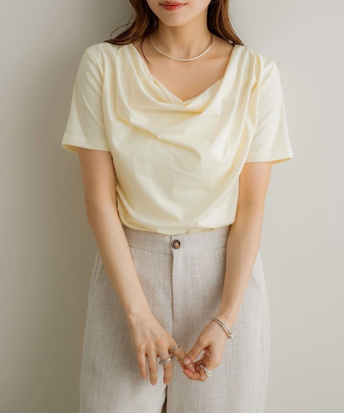 NOAHL(ノアル)の「【NOAHL】ドレープデザインTシャツ(Tシャツ/カットソー・レディース・オートミール/ブラック/アイボリー・FREE)」の9枚目の写真