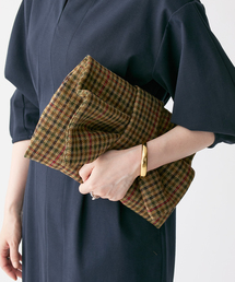 VERMEIL par iena（ヴェルメイユパーイエナ）の「LERET.H ルレアッシュ 別注ribbon Clutch（クラッチバッグ）」