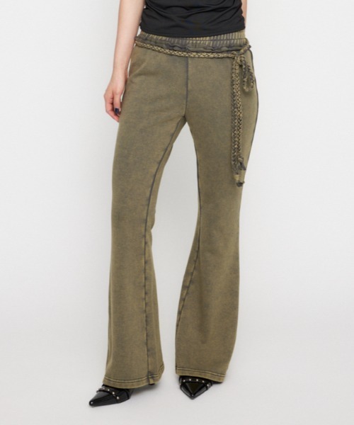 LAGUA GEM（ラグアジェム）の「WASH FLARE スウェットパンツ（スウェットパンツ・レディース・ブラック/カーキ・SMALL/MEDIUM）」の2枚目の写真