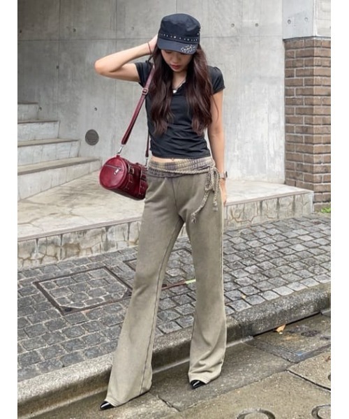 LAGUA GEM（ラグアジェム）の「WASH FLARE スウェットパンツ（スウェットパンツ・レディース・ブラック/カーキ・SMALL/MEDIUM）」の16枚目の写真