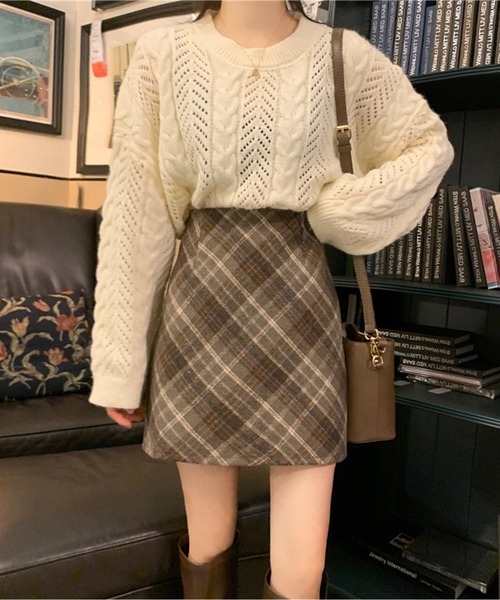 AMAJI（アマジ）の「クラシカルチェック台形ミニスカート（スカート・レディース・ブラウン/ブラック・SMALL/MEDIUM/LARGE/X-LARGE）」の2枚目の写真