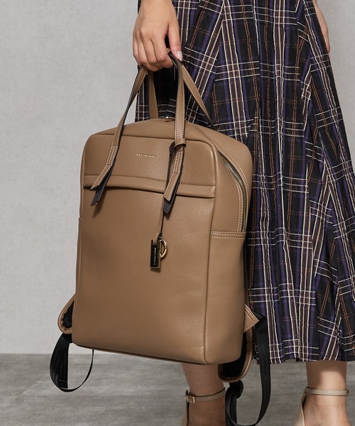 MERCURYDUO（マーキュリーデュオ）の「【MERCURYDUO/マーキュリーデュオ】ワークバックパック／A4サイズ・16インチ収納可能（バックパック/リュック・レディース・ブラック/グレイッシュベージュ/アイボリー・FREE）」の11枚目の写真