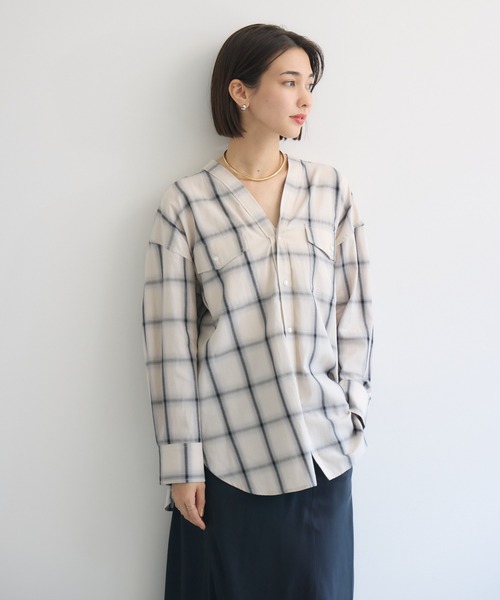 KATHARINE ROSS(キャサリンロス)の「【KATHARINE ROSS】オンブレーチェックカラーレスシャツ(シャツ/ブラウス・レディース・アイボリー/ネイビー・MEDIUM)」の10枚目の写真