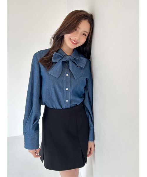 SNIDEL（スナイデル）の「ボウタイシャツ（シャツ/ブラウス・レディース・ネイビー/ホワイト/ピンク/サックスブルー/インディゴブルー・F）」の6枚目の写真