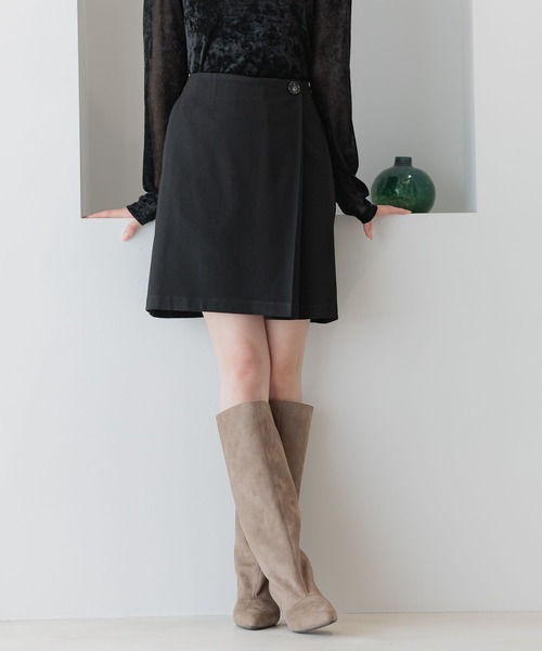 Andemiu(アンデミュウ)の「ラップフレアミニスカート589196(スカート・レディース・ブラック/チャコールグレー・SMALL/MEDIUM)」の2枚目の写真