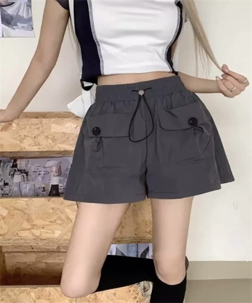 Dream garden(ドリームガーデン)の「ウエストドローコードショートパンツ(その他パンツ・レディース・チャコールグレー/ブラック/カーキ・L/M/S)」の11枚目の写真