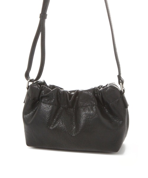 studio CLIP（スタディオクリップ）の「ギャザーおさんぽショルダーバッグ（ショルダーバッグ・レディース・アイボリー/レッド/ブラウン/ブラック・FREE）」の7枚目の写真