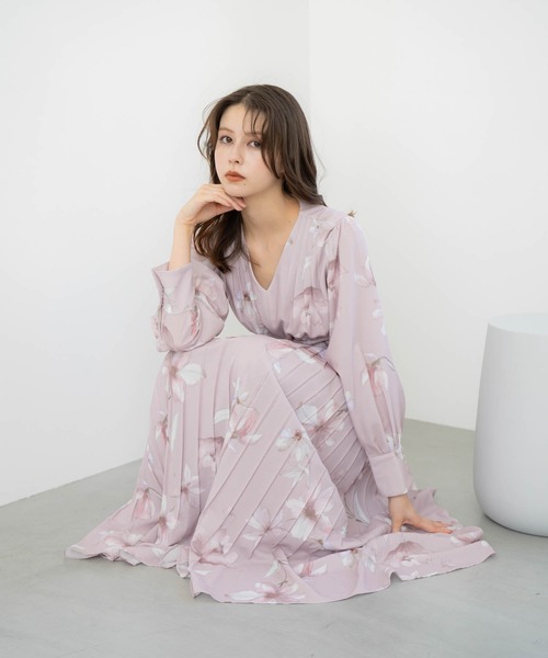 NOELA(ノエラ)の「ビッグフラワープリーツワンピース(ワンピース・レディース・ネイビー/オフホワイト/ピンク・S/M)」の3枚目の写真