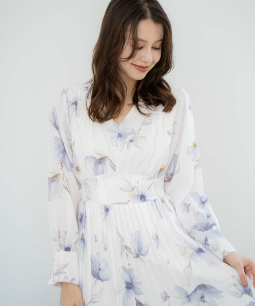 NOELA(ノエラ)の「ビッグフラワープリーツワンピース(ワンピース・レディース・ネイビー/オフホワイト/ピンク・S/M)」の10枚目の写真