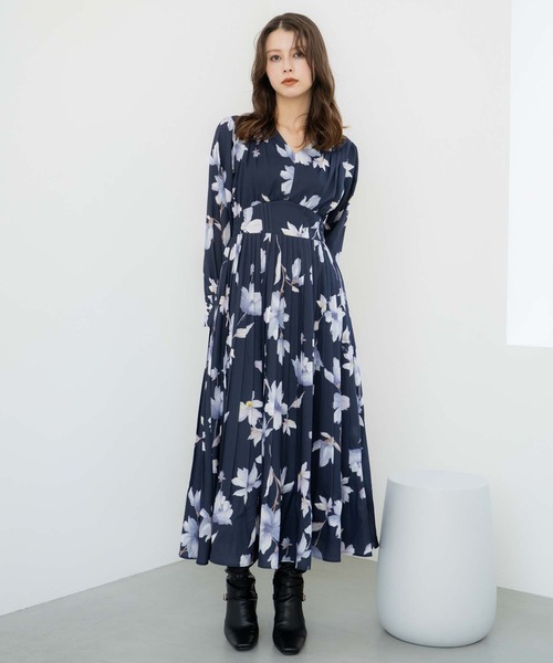 NOELA(ノエラ)の「ビッグフラワープリーツワンピース(ワンピース・レディース・ネイビー/オフホワイト/ピンク・S/M)」の18枚目の写真