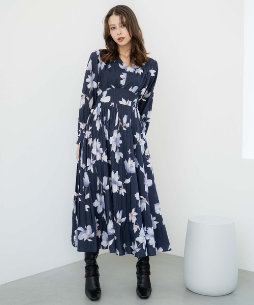 NOELA(ノエラ)の「ビッグフラワープリーツワンピース(ワンピース・レディース・ネイビー/オフホワイト/ピンク・S/M)」の19枚目の写真