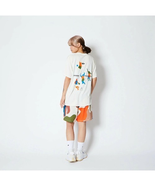 AKTR（アクター）の「AKTR FREE MOTION SPORTS TEE（アクター フリー モーション スポーツ Tシャツ）（Tシャツ/カットソー・メンズ・ブラック系/ブルー系/ベージュ系・X-LARGE/XX-LARGE/LARGE/MEDIUM）」の3枚目の写真