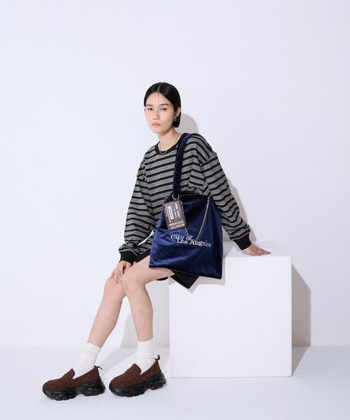 JEANASIS（ジーナシス）の「シシュウロゴトート/591509（トートバッグ・レディース・ネイビー/ブラウン/ベージュ系その他/グリーン系その他・FREE）」の6枚目の写真