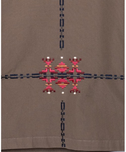 PENDLETON（ペンドルトン）の「ガーメントダイ・EMB・オープンカラーシャツ（シャツ/ブラウス・メンズ・チャコール/モカ/アイボリー・LARGE/MEDIUM/SMALL）」の21枚目の写真