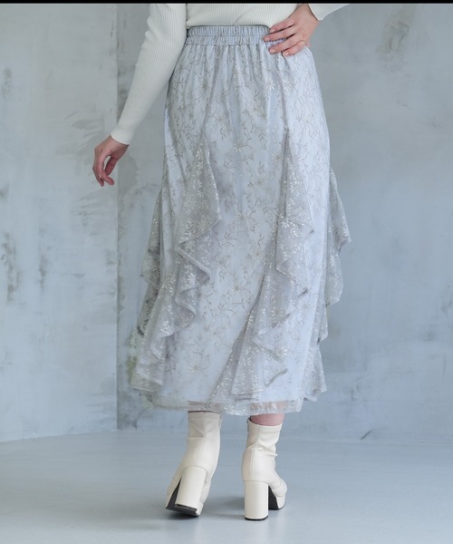 ASTORIA ODIER(アストリアオディール)の「シャイニーレースフリルスカート(スカート・レディース・ネイビー/アイボリー/ブルー・SMALL/MEDIUM)」の5枚目の写真