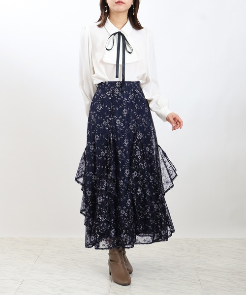 ASTORIA ODIER(アストリアオディール)の「シャイニーレースフリルスカート(スカート・レディース・ネイビー/アイボリー/ブルー・SMALL/MEDIUM)」の11枚目の写真