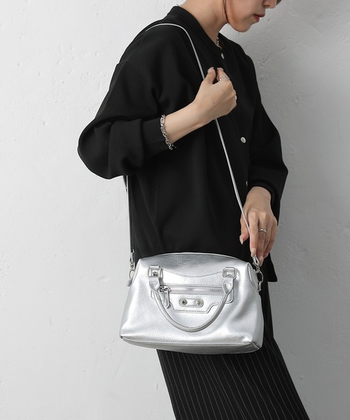 COLONY 2139（コロニートゥーワンスリーナイン）の「スタッズボストンバッグ（ボストンバッグ・レディース・シルバー/ブラック・FREE）」の12枚目の写真