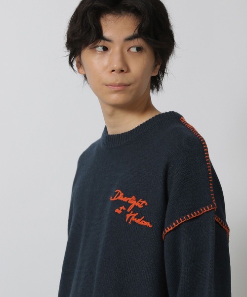 LAKOLE（ラコレ）の「配色バック刺繍ニットプルオーバー / 576008（ニット/セーター・メンズ・ネイビー/ボルドー/カーキ/アイボリー/グレー/オレンジ・MEDIUM/LARGE）」の16枚目の写真