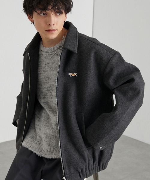 PENNEYS（ぺニーズ）の「PENNEYS/ペニーズ 別注 THE FOX ロゴ ワンポイントワッペン刺繍 テックメルトン オーバーサイズ ジップブルゾン（ブルゾン・メンズ・ブラック/アイボリー/ダークネイビー/ベージュ/チャコール・M/S/L）」の3枚目の写真