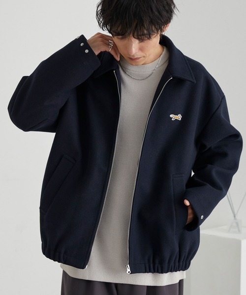 PENNEYS（ぺニーズ）の「PENNEYS/ペニーズ 別注 THE FOX ロゴ ワンポイントワッペン刺繍 テックメルトン オーバーサイズ ジップブルゾン（ブルゾン・メンズ・ブラック/アイボリー/ダークネイビー/ベージュ/チャコール・M/S/L）」の5枚目の写真