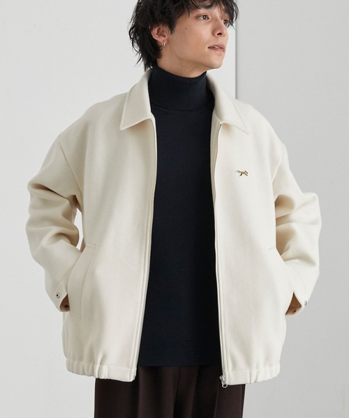 PENNEYS（ぺニーズ）の「PENNEYS/ペニーズ 別注 THE FOX ロゴ ワンポイントワッペン刺繍 テックメルトン オーバーサイズ ジップブルゾン（ブルゾン・メンズ・ブラック/アイボリー/ダークネイビー/ベージュ/チャコール・M/S/L）」の2枚目の写真