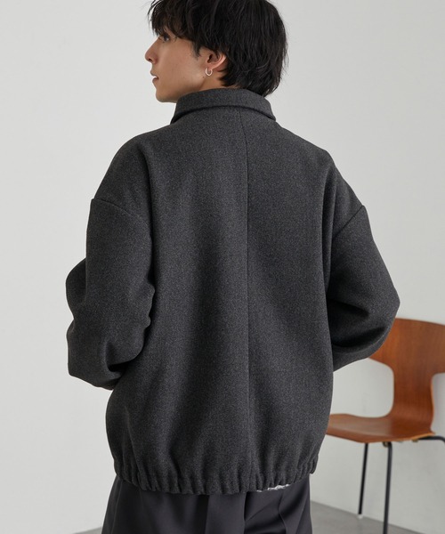 PENNEYS（ぺニーズ）の「PENNEYS/ペニーズ 別注 THE FOX ロゴ ワンポイントワッペン刺繍 テックメルトン オーバーサイズ ジップブルゾン（ブルゾン・メンズ・ブラック/アイボリー/ダークネイビー/ベージュ/チャコール・M/S/L）」の9枚目の写真