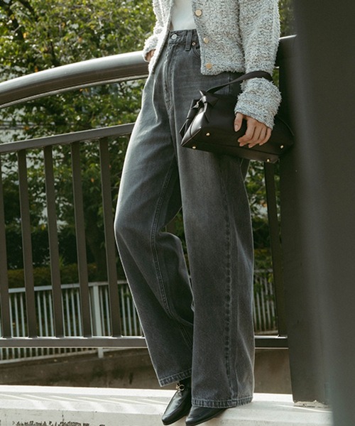 studio CLIP(スタディオクリップ)の「《ウタオ》ストレートデニムパンツ(デニムパンツ・レディース・ブルー/グレー・LARGE/MEDIUM)」の2枚目の写真