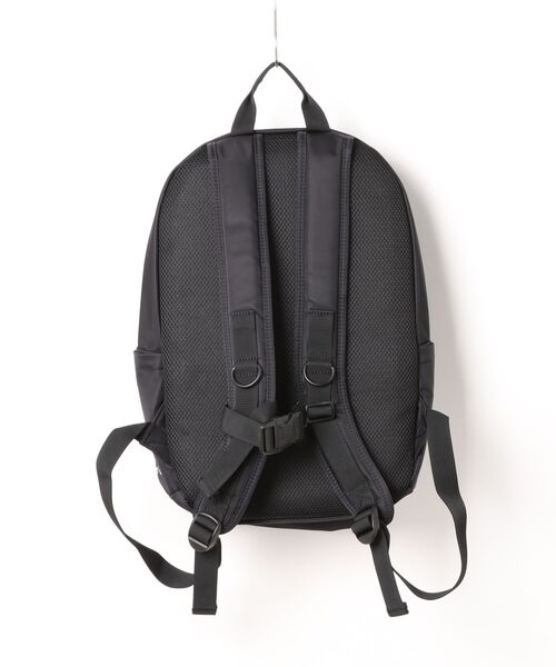 Manhattan Portage（マンハッタンポーテージ）の「TRAILBLAZER BACKPACK JR　FLIGHT NYLON BACKING PEANUTS 25（バックパック/リュック・レディース・ブラック・MEDIUM）」の21枚目の写真