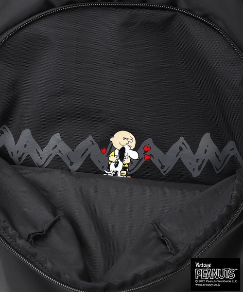 Manhattan Portage（マンハッタンポーテージ）の「TRAILBLAZER BACKPACK JR　FLIGHT NYLON BACKING PEANUTS 25（バックパック/リュック・レディース・ブラック・MEDIUM）」の16枚目の写真