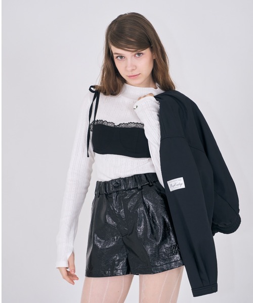 mieya mieya(ミーヤミーヤ)の「【mieya mieya】DOLLY LEATHER SP/ドーリーレザーショートパンツ(その他パンツ・レディース・ブラック/グレイッシュベージュ/シルバー・FREE)」の6枚目の写真