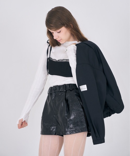 mieya mieya(ミーヤミーヤ)の「【mieya mieya】DOLLY LEATHER SP/ドーリーレザーショートパンツ(その他パンツ・レディース・ブラック/グレイッシュベージュ/シルバー・FREE)」の9枚目の写真