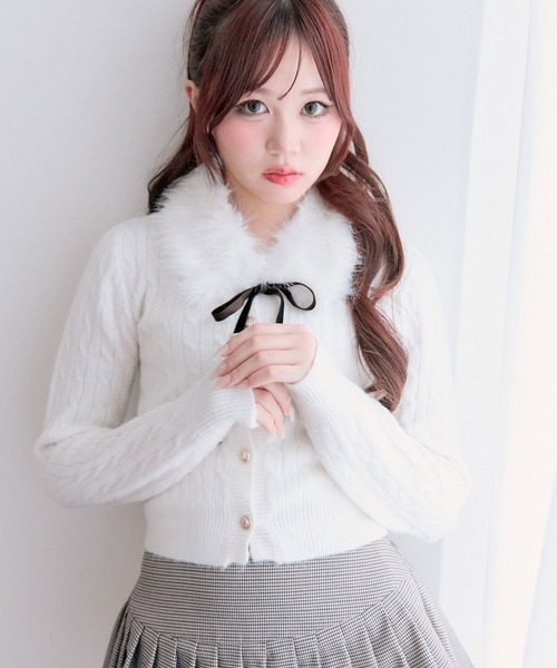 OLIVE des OLIVE（オリーブデオリーブ）の「ファーティペット付ケーブルカーデ（カーディガン/ボレロ・レディース・オフホワイト/トップグレー/ピンク/ブラック/レッド・FREE）」の7枚目の写真