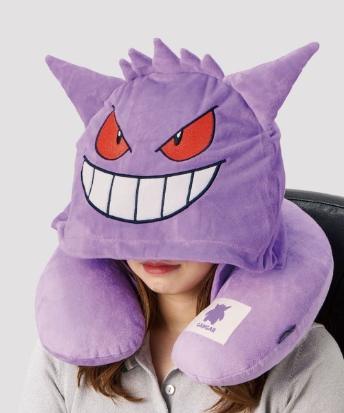 ポケットモンスター(ポケットモンスター)の「ポケットモンスター/ポケモン/フード付ネックピローゲンガー(クッション/クッションカバー・メンズ・パープル・FREE)」の1枚目の写真