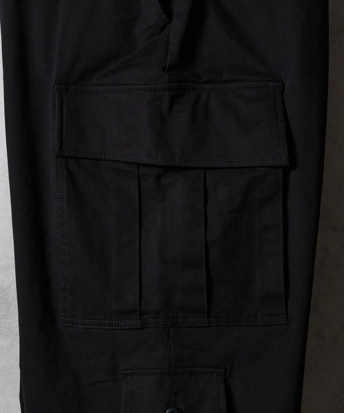 NUMBER (N)INE(ナンバーナイン)の「MULTI POCKET CARGO PANTS / マルチ ポケット バックル ベルト ウエストゴム カーゴパンツ(カーゴパンツ・メンズ・ブラック/オリーブ・2/3/4)」の11枚目の写真