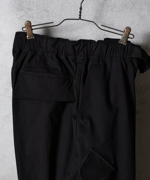 NUMBER (N)INE(ナンバーナイン)の「MULTI POCKET CARGO PANTS / マルチ ポケット バックル ベルト ウエストゴム カーゴパンツ(カーゴパンツ・メンズ・ブラック/オリーブ・2/3/4)」の10枚目の写真