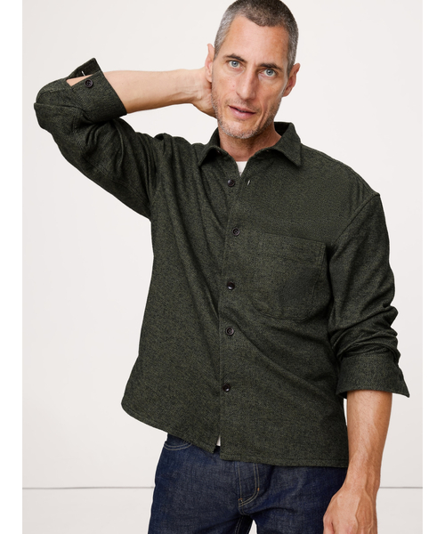 Banana Republic（バナナリパブリック）の「リラックスフィット フランネル オーバーシャツ（シャツ/ブラウス・メンズ・ネイビー/イエロー系その他/アイボリー/オリーブ/レッド系その他/バーガンディー・XL/L/M/S）」の3枚目の写真