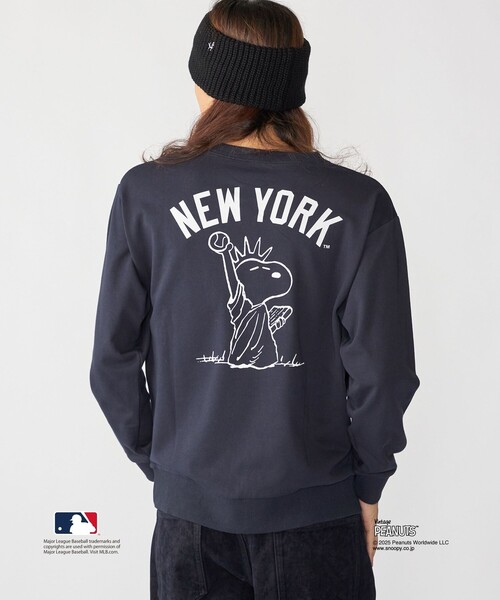 SHIPS(シップス)の「【WEB限定】SHIPS: VINTAGE PEANUTS×MLB プリント クルーネック スウェット(スウェット・メンズ・ライトグレー/グレー/ネイビー・LARGE/MEDIUM/SMALL/X-LARGE)」の21枚目の写真