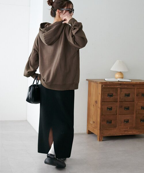 DISCOAT（ディスコート）の「【WEB限定】ピグメントフーディー（Tシャツ/カットソー・レディース・ブラウン/グレー・MEDIUM）」の4枚目の写真